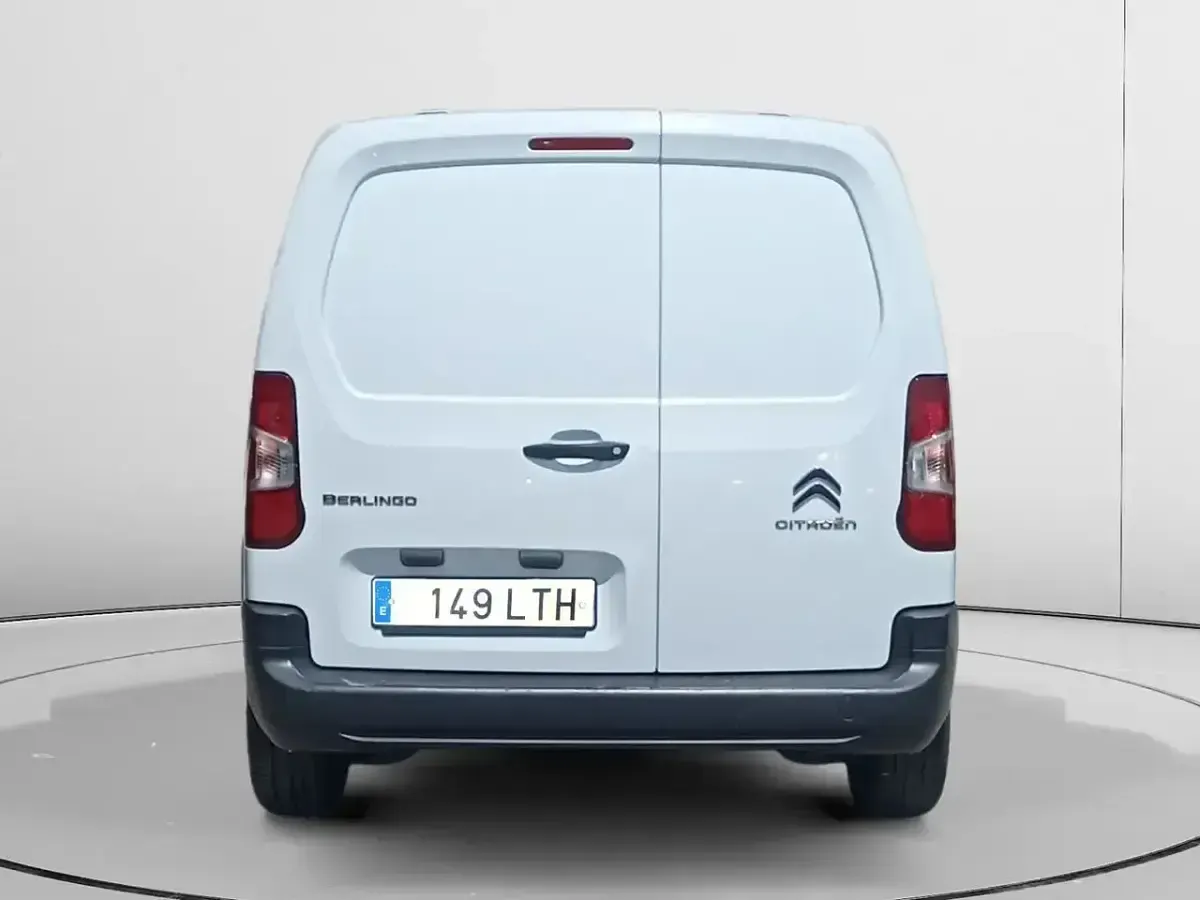 Usado Citroën Berlingo 100 CV (73 kW) 2021 Blanco Monovolumen