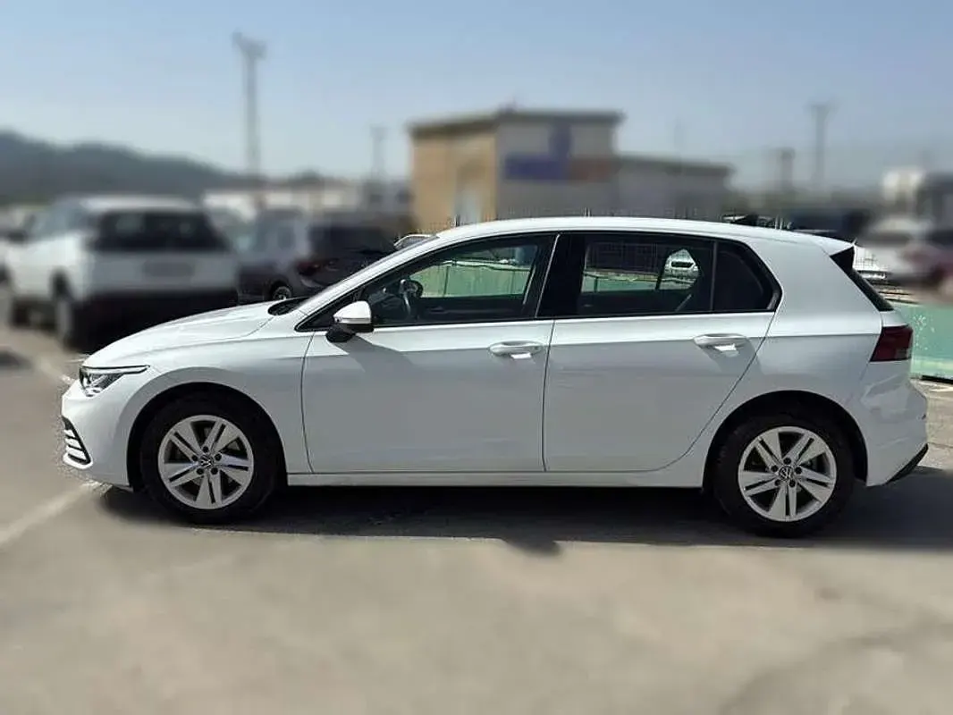 Usado VW Golf VIII 116 CV (85 kW) 2021 Blanco Utilitario
