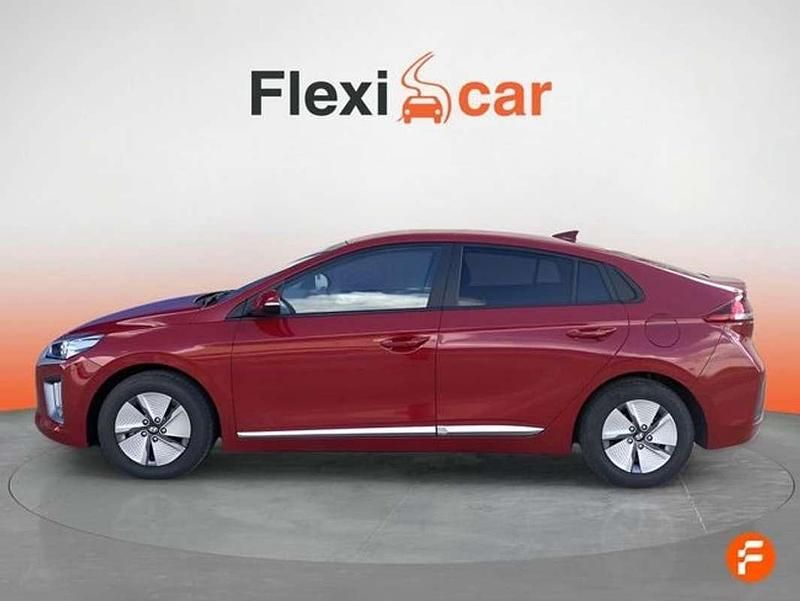 Usado Hyundai Ioniq 141 CV (103 kW) 2022 Rojo Utilitario