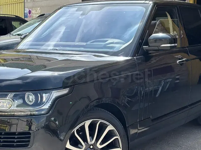 Usado Land Rover Range Rover Vogue 258 CV (189 kW) 2016 Negro SUV