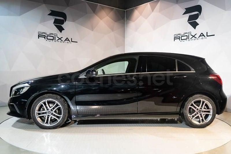 Usado Mercedes A180 109 CV (80 kW) 2017 Negro Berlina