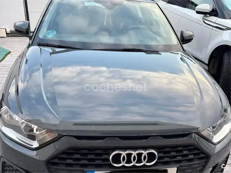 Usado Audi A1 Sportback Advanced Plus 116 CV (85 kW) 2019 Gris / plata Utilitario
