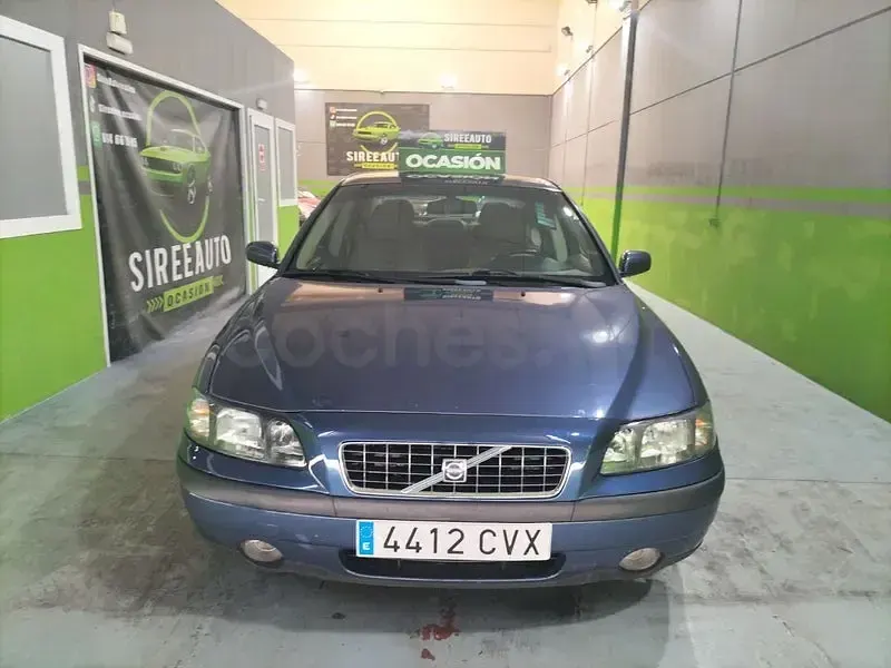 Usado Volvo S60 130 CV (95 kW) 2004 Azul Berlina