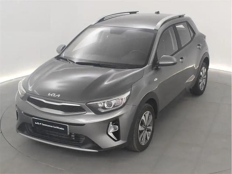 Usado Kia Stonic 100 HP (73 kW) 2025 Cinzento SUV