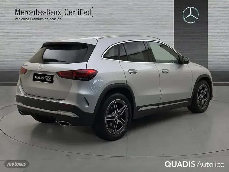 Usado Mercedes GLA200 150 CV (110 kW) 2021 Plateado SUV