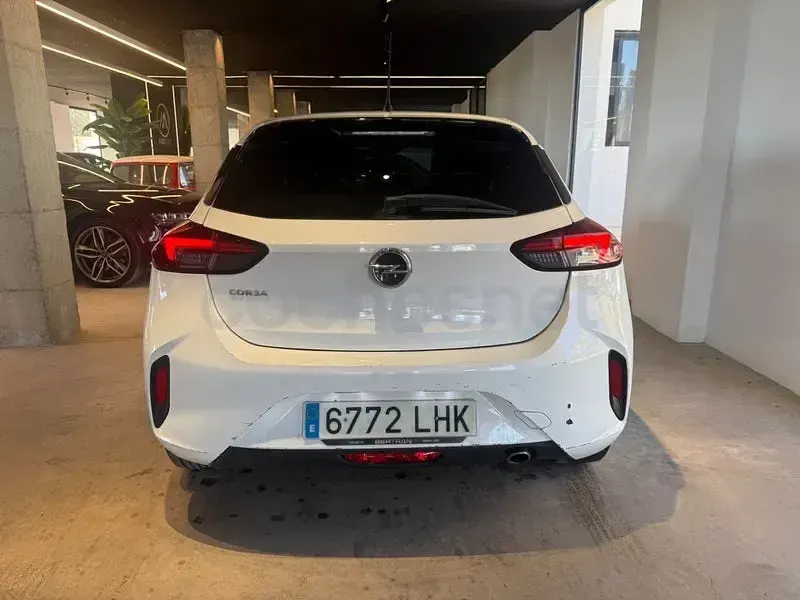 Usado Opel Corsa GS Line 102 CV (75 kW) 2020 Blanco Utilitario