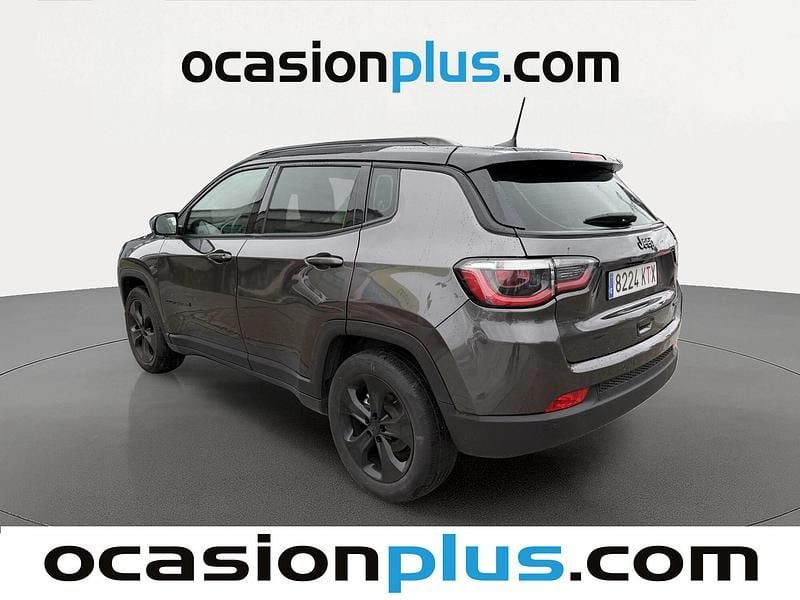 Usado Jeep Compass Night Eagle 120 CV (88 kW) 2019 Gris SUV