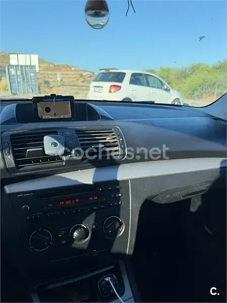 Usado BMW 118 143 CV (105 kW) 2009 Negro Utilitario