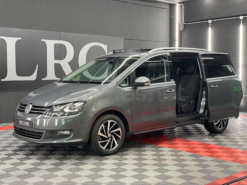 Usado VW Sharan Advance 150 CV (110 kW) 2018 Gris / plata Monovolumen