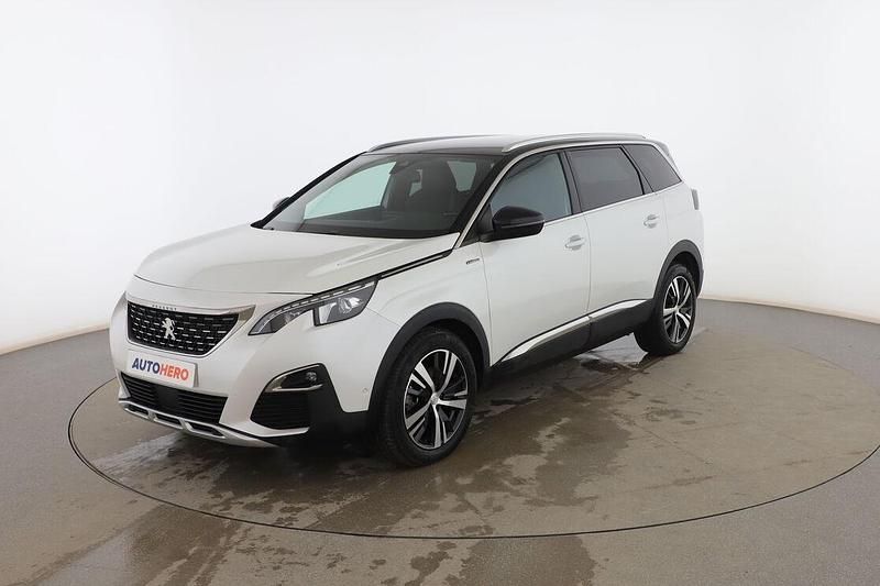Usado Peugeot 5008 Allure 130 CV (95 kW) 2019 Blanco SUV