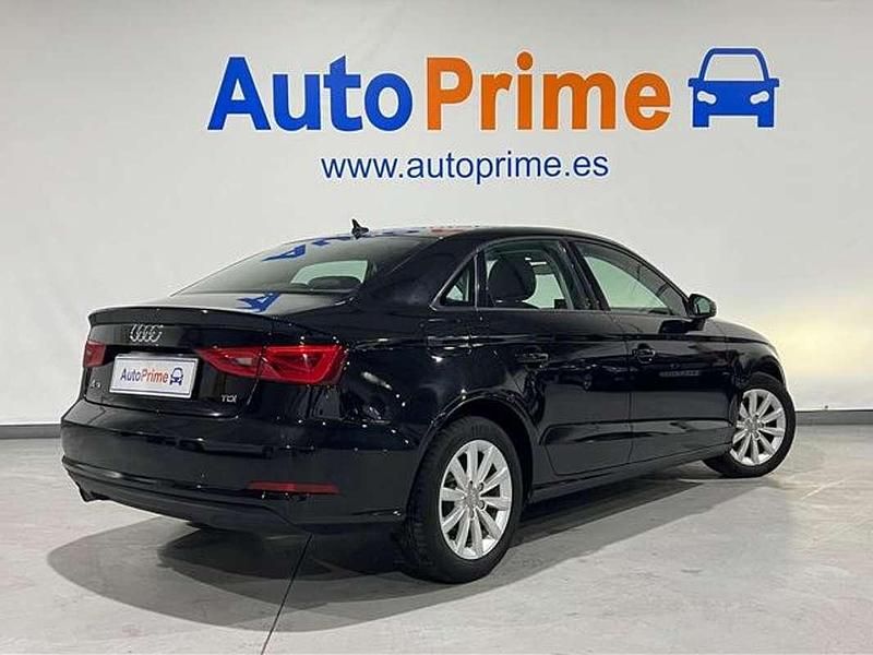 Usado Audi A3 Advanced Plus 110 CV (80 kW) 2016 Negro Berlina