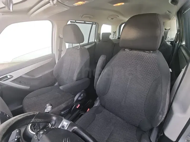 Usado Citroën Grand C4 Picasso Tonic 112 CV (82 kW) 2012 Gris / plata Monovolumen