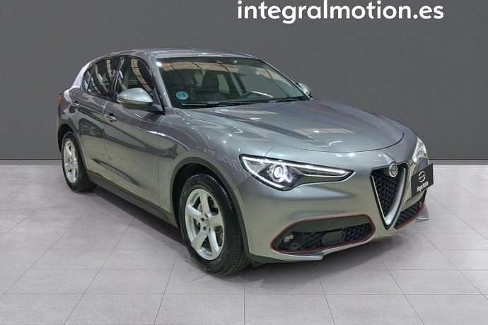 Usado Alfa Romeo Stelvio Super 179 CV (131 kW) 2017 SUV