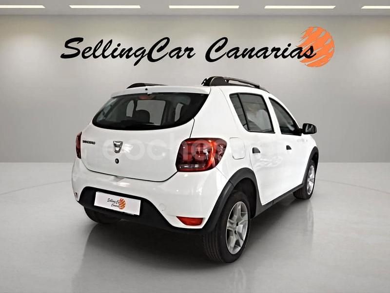 Usado Dacia Sandero Essentiel 73 CV (53 kW) 2019 Blanco Utilitario