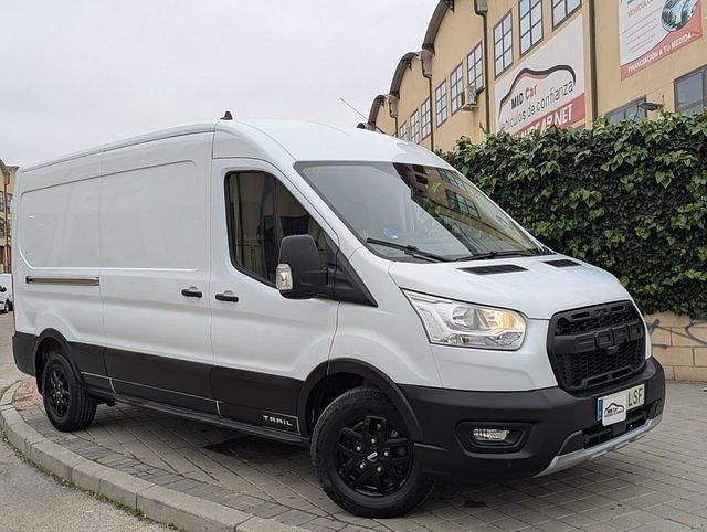 Usado Ford Transit Trend 130 CV (95 kW) 2021 Blanco Monovolumen