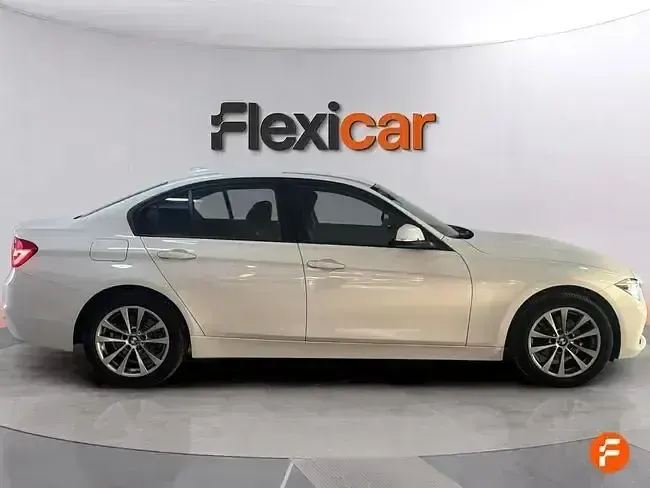 Usado BMW 318 136 CV (100 kW) 2018 Blanco Berlina