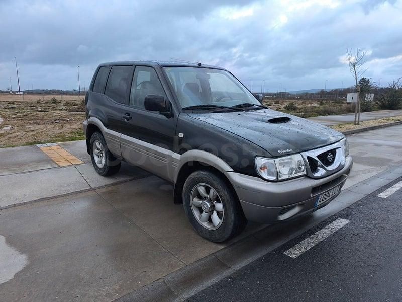 Usado Nissan Terrano Comfort 125 CV (91 kW) 2003 Negro SUV