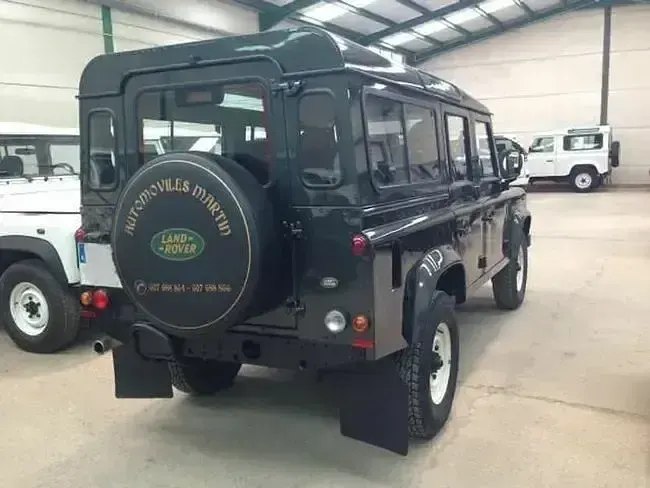 Begagnad Land Rover Defender 122 HK (89 kW) 2014 Grön SUV