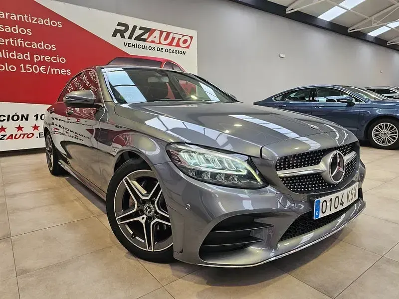 Usado Mercedes C220 194 CV (142 kW) 2019 Gris / plata Berlina