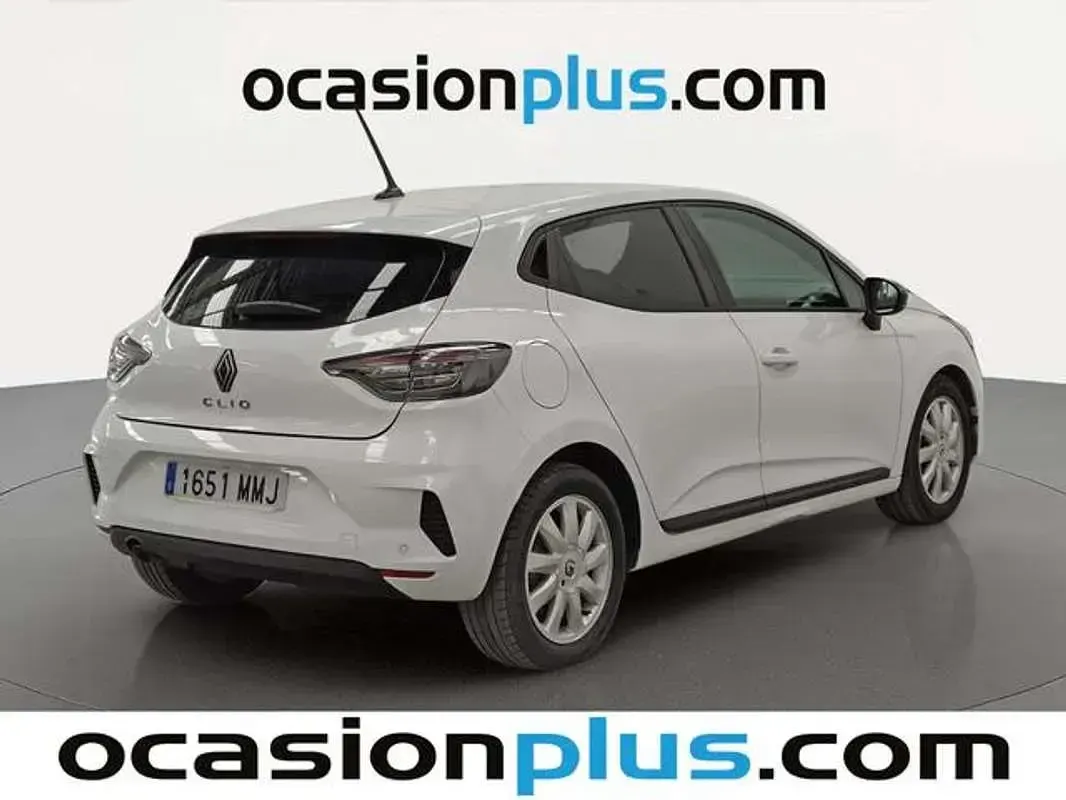 Usado Renault Clio Equilibre 101 CV (74 kW) 2023 Blanco Utilitario