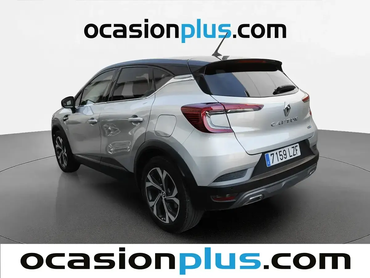 Usado Renault Captur RS Line 160 CV (117 kW) 2022 Gris SUV