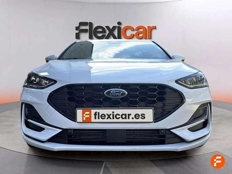 Usado Ford Focus ST-Line 125 CV (91 kW) 2024 Blanco Berlina