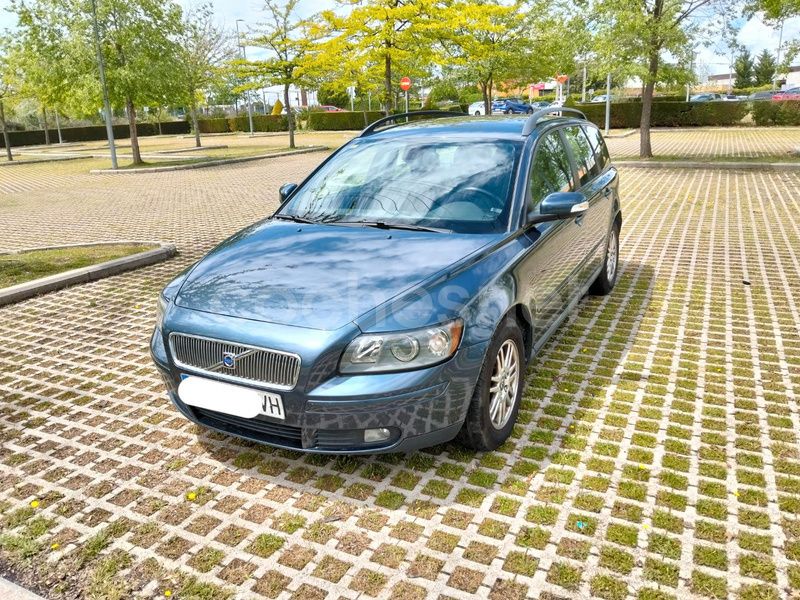 Azul Usado 2007 Volvo V50 Momentum Familiar | 4999 € (Precio justo) - Imagen 1/4