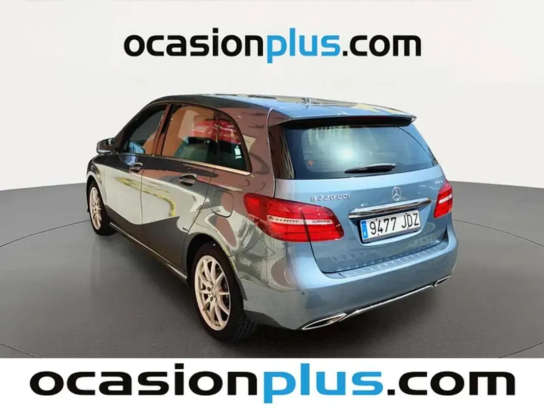 Usado Mercedes B220 Urban 177 CV (130 kW) 2015 Azul Utilitario