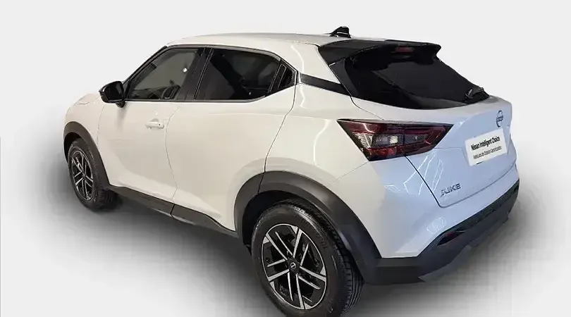 Usado Nissan Juke N-Connecta 114 CV (83 kW) 2025 Lunar white (metalizado) monotono SUV