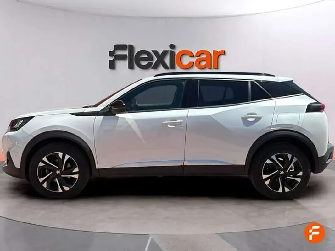 Usado Peugeot 2008 Allure 131 CV (96 kW) 2023 Blanco SUV