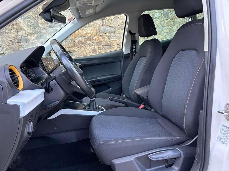 Usado Seat Arona Style 110 CV (80 kW) 2021 Blanco SUV