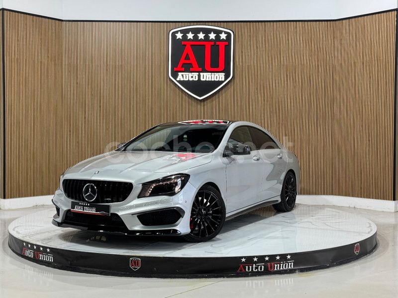 Gris / plata Usado 2014 Mercedes CLA45 AMG AMG Berlina | 25.999 € (Precio justo) - Imagen 1/4