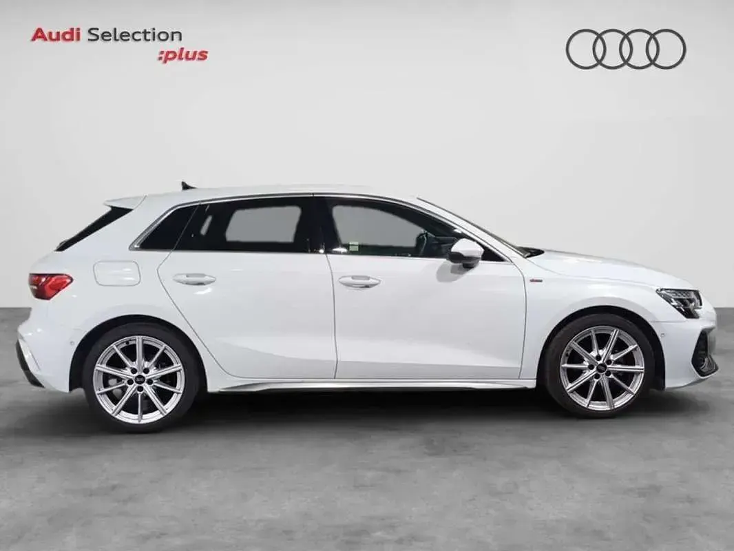 Usado Audi A3 Sportback S-Line 150 CV (110 kW) 2025 Blanco Utilitario