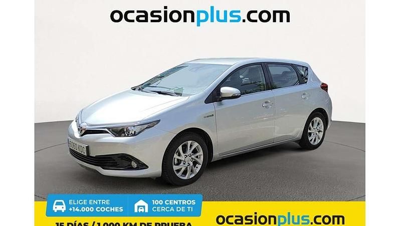 Plateado Usado 2017 Toyota Auris Hybrid Active Utilitario | 15.690 € (Un poco caro) - Imagen 1/4
