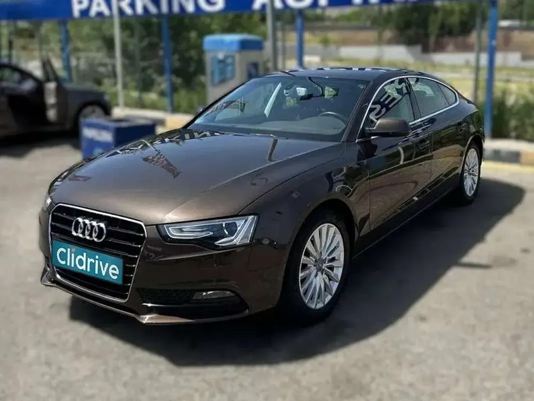 Usado Audi A5 Sportback Premium 170 CV (125 kW) 2014 Marrón Utilitario