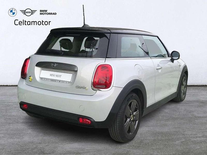 Usado Mini Cooper SE 135 kW (184 CV) 2021 Blanco Utilitario