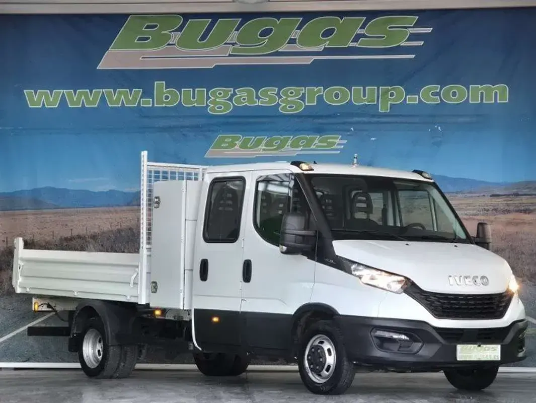 Usado Iveco Daily 145 CV (106 kW) 2021 Blanco Van