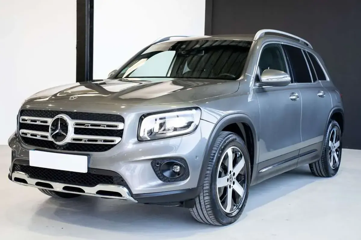 Usado Mercedes GLB200 150 CV (110 kW) 2021 Gris SUV