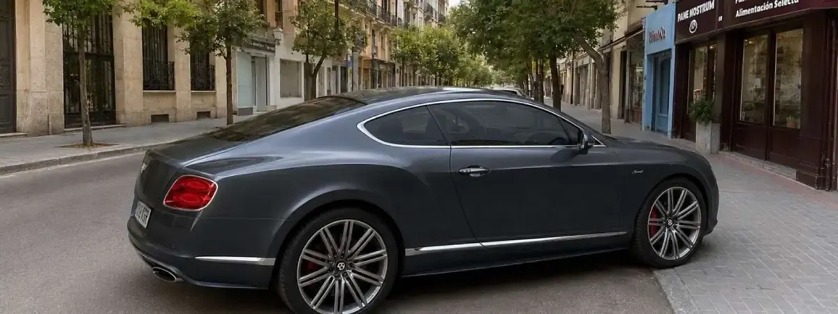Usado Bentley Continental 635 CV (467 kW) 2015 Gris Coupe