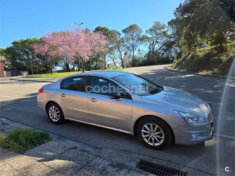 Usado Peugeot 508 Access 112 CV (82 kW) 2011 Gris / plata Berlina
