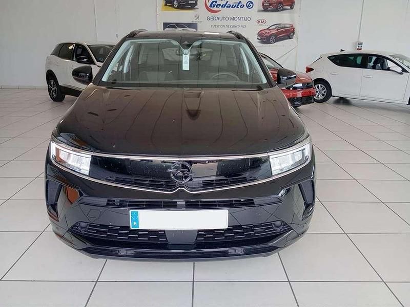 Usado Opel Grandland X Edition 131 CV (96 kW) 2024 SUV