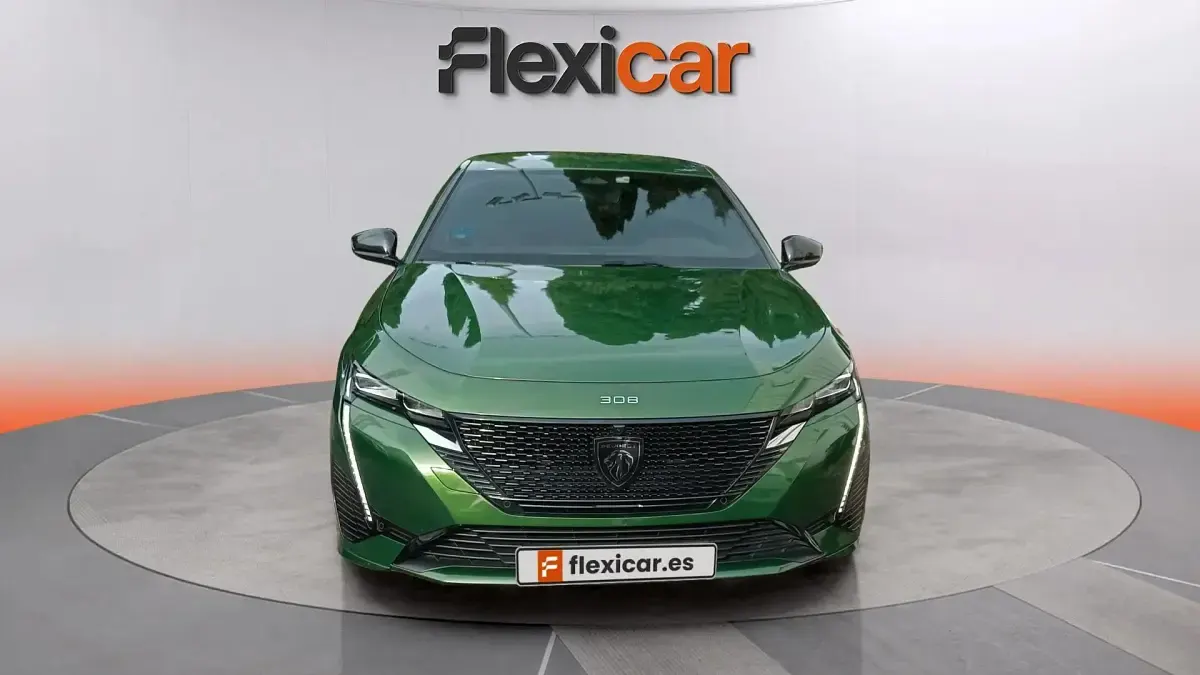 Usado Peugeot 308 SW GT 181 CV (133 kW) 2021 Verde Familiar