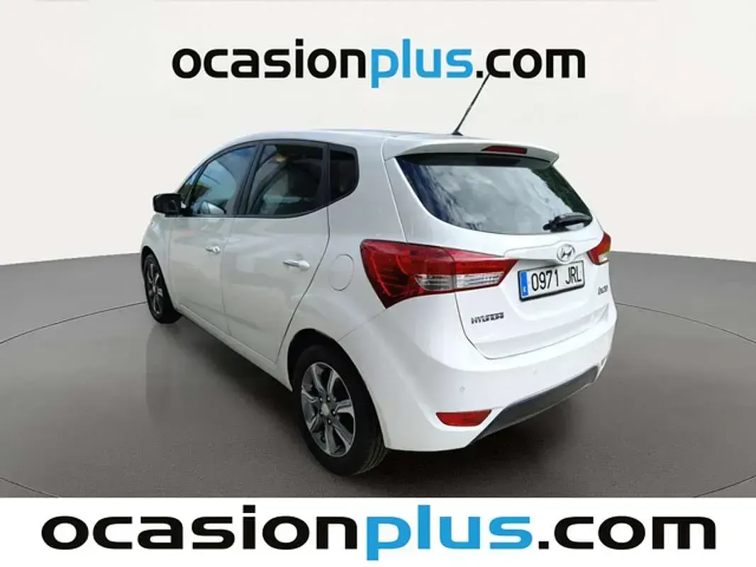 Usado Hyundai ix20 126 CV (92 kW) 2016 Blanco Utilitario