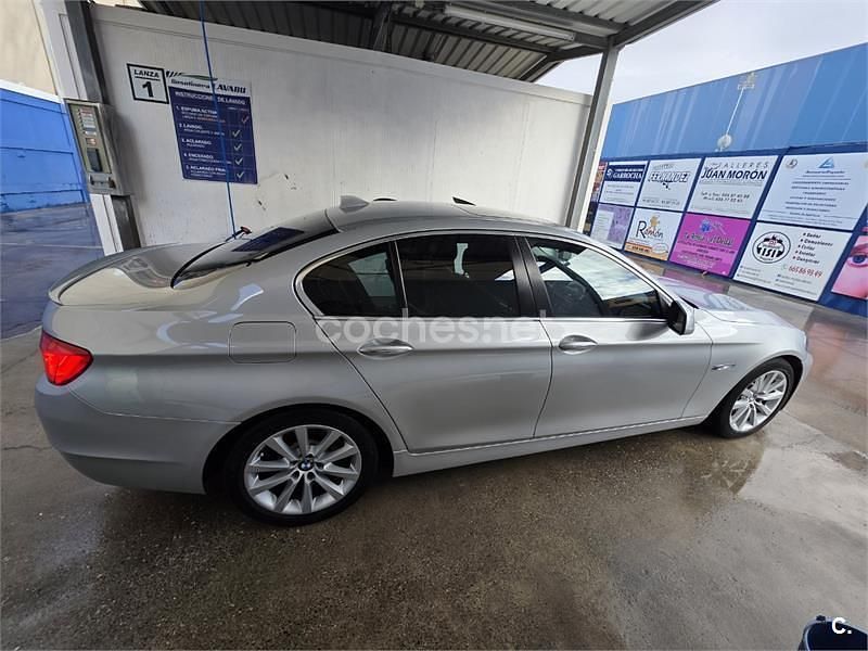 Usado BMW 530 235 CV (172 kW) 2010 Gris / plata Berlina