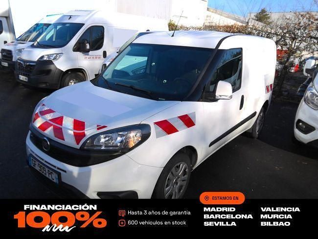 Usado Fiat Doblò 95 CV (69 kW) 2022 Blanco Monovolumen