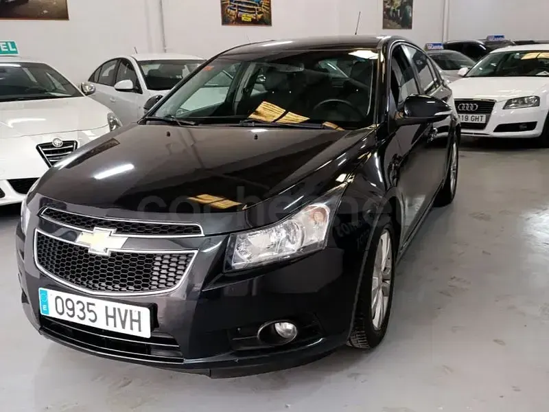 Usado Chevrolet Cruze LT 163 CV (119 kW) 2014 Negro Berlina