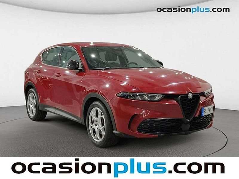 Usado Alfa Romeo Tonale Sprint 131 CV (96 kW) 2022 Rojo SUV