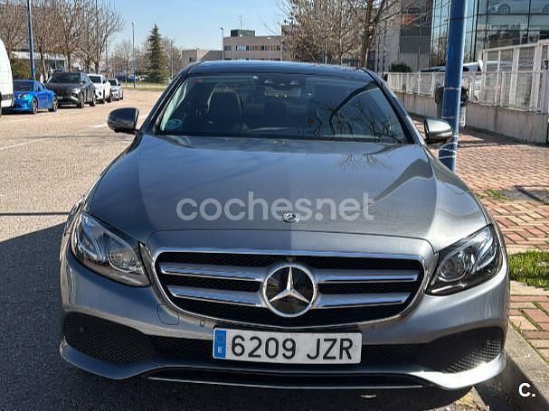 Usado Mercedes E350 258 CV (189 kW) 2017 Gris / plata Berlina