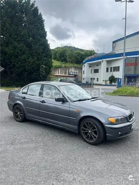 Usado BMW 320 136 CV (100 kW) 2002 Gris / plata Berlina