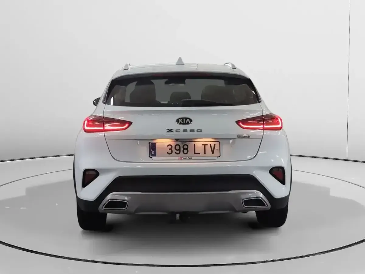 Usado Kia XCeed 141 CV (103 kW) 2021 Blanco SUV